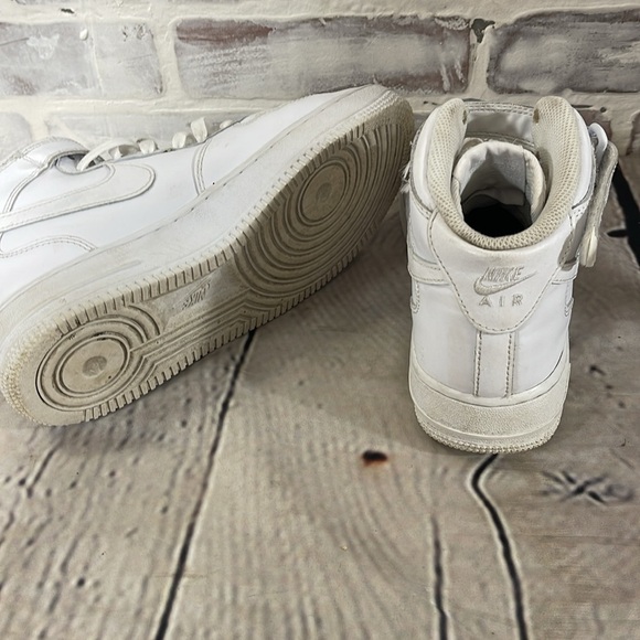 Nike Air Force 1 high tops size 7 - Picture 4 of 6